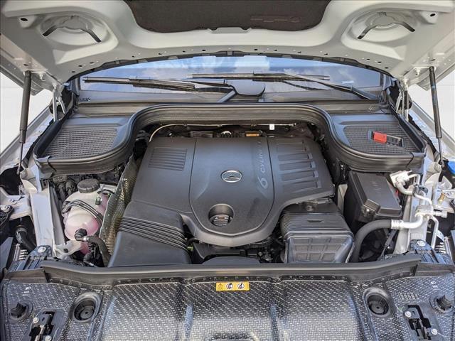 new 2025 Mercedes-Benz GLS 450 car, priced at $101,275