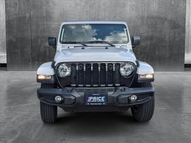 used 2022 Jeep Gladiator car, priced at $27,981