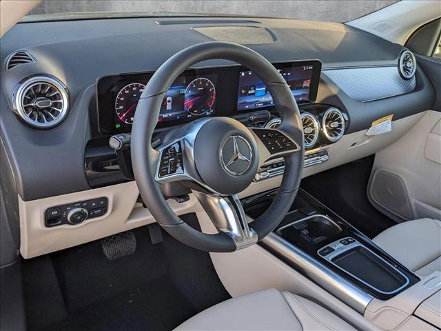 new 2025 Mercedes-Benz GLA 250 car, priced at $49,195