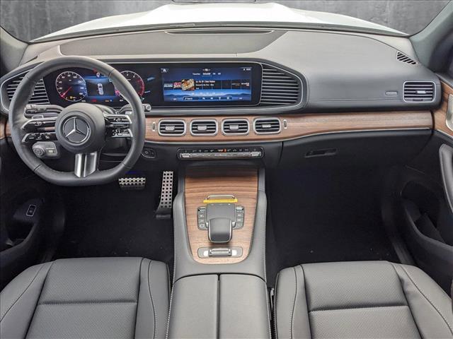 new 2025 Mercedes-Benz GLS 450 car, priced at $95,365