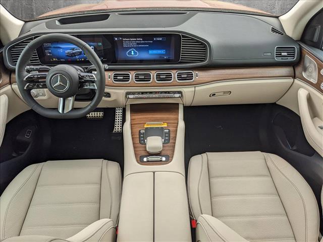 new 2024 Mercedes-Benz GLS 580 car, priced at $121,405