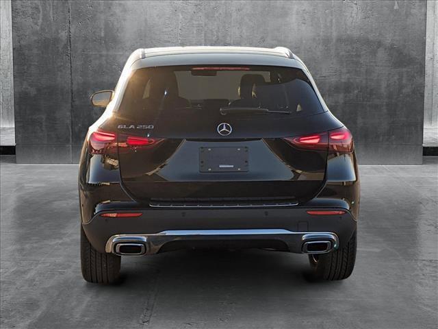 new 2025 Mercedes-Benz GLA 250 car, priced at $46,945