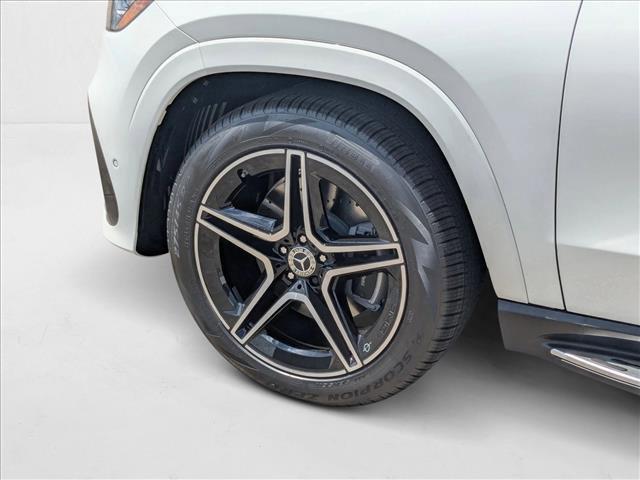 new 2025 Mercedes-Benz GLS 450 car, priced at $97,430