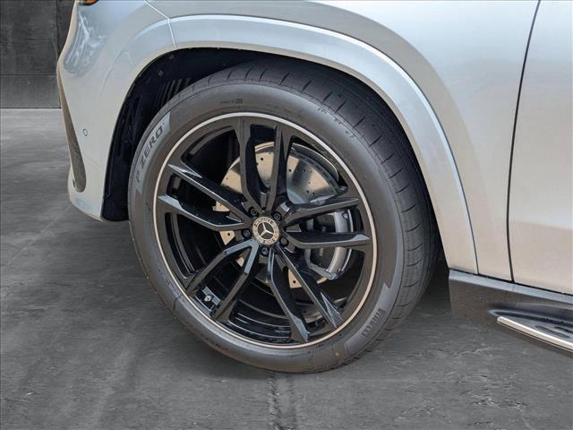 new 2025 Mercedes-Benz GLS 580 car, priced at $124,800