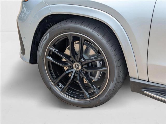 new 2025 Mercedes-Benz GLS 580 car, priced at $124,800