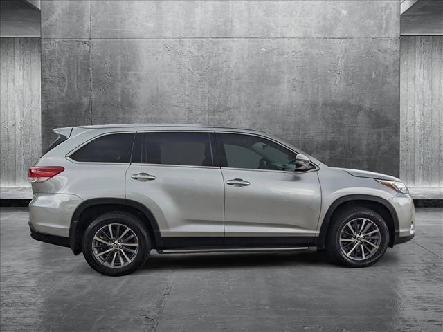 used 2019 Toyota Highlander car, priced at $27,991