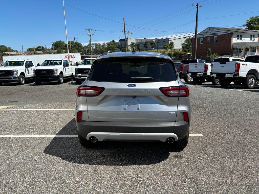 new 2024 Ford Escape PHEV car, priced at $31,995
