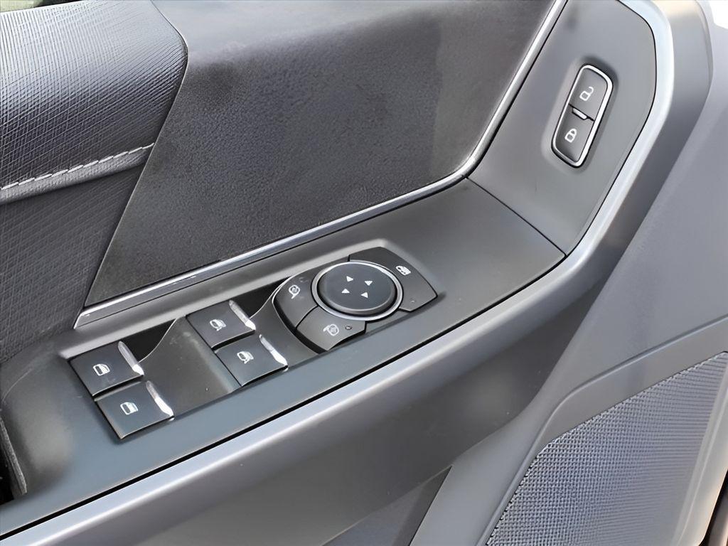 new 2025 Ford F-150 car, priced at $54,021