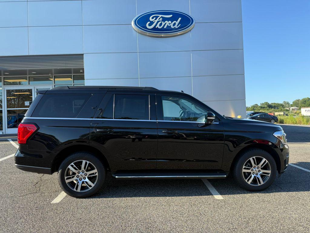 used 2022 Ford Expedition car, priced at $46,000