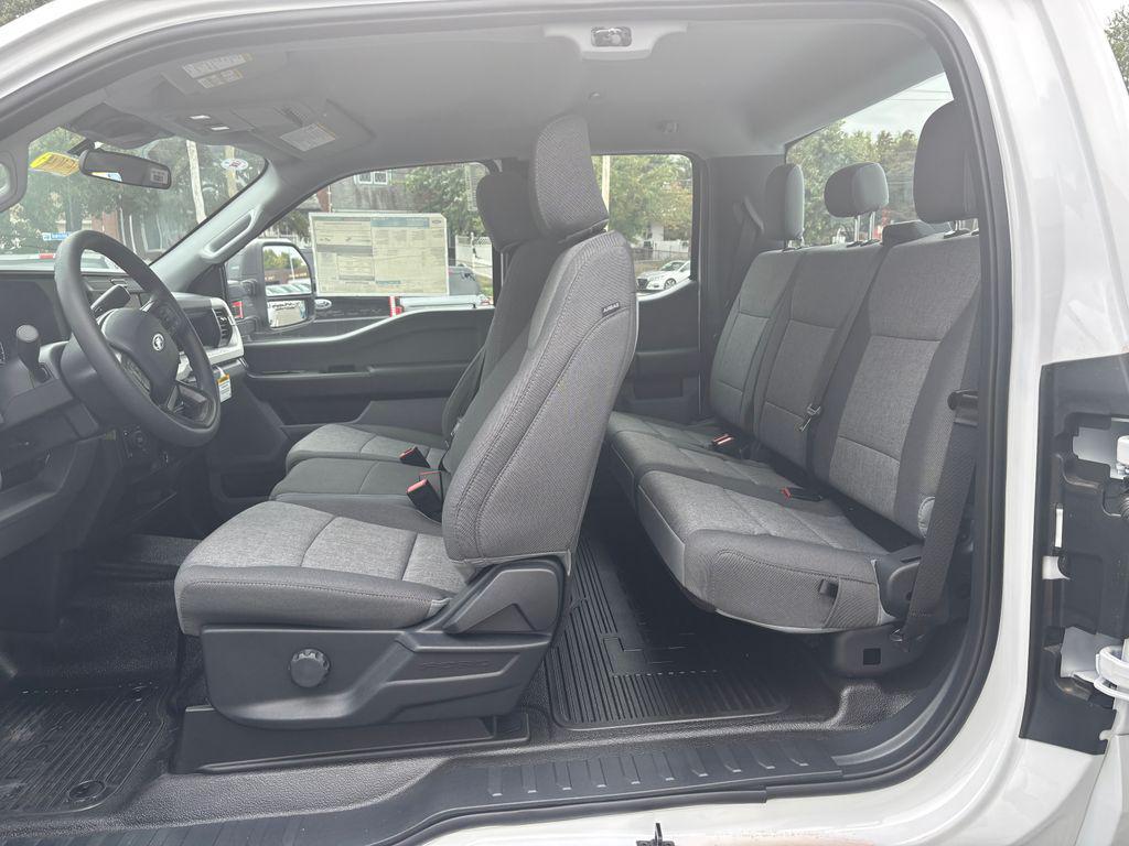 new 2025 Ford F-250 car, priced at $49,616