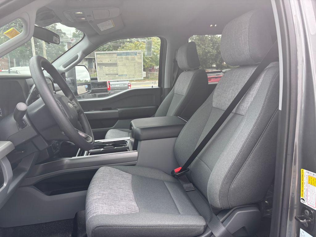 new 2024 Ford F-250 car, priced at $64,301