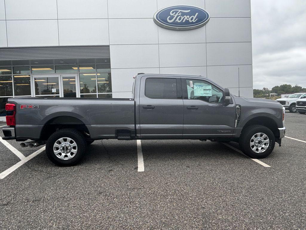 new 2024 Ford F-250 car, priced at $64,301