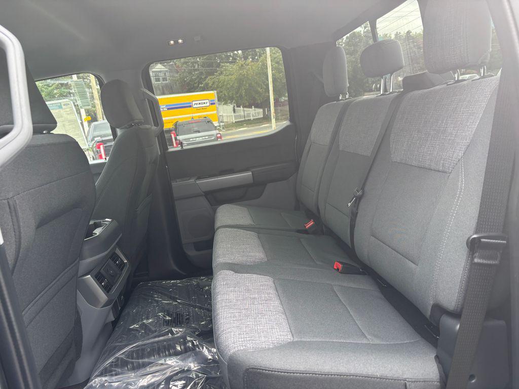 new 2024 Ford F-250 car, priced at $64,301