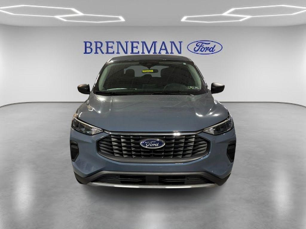 used 2025 Ford Escape car, priced at $28,000