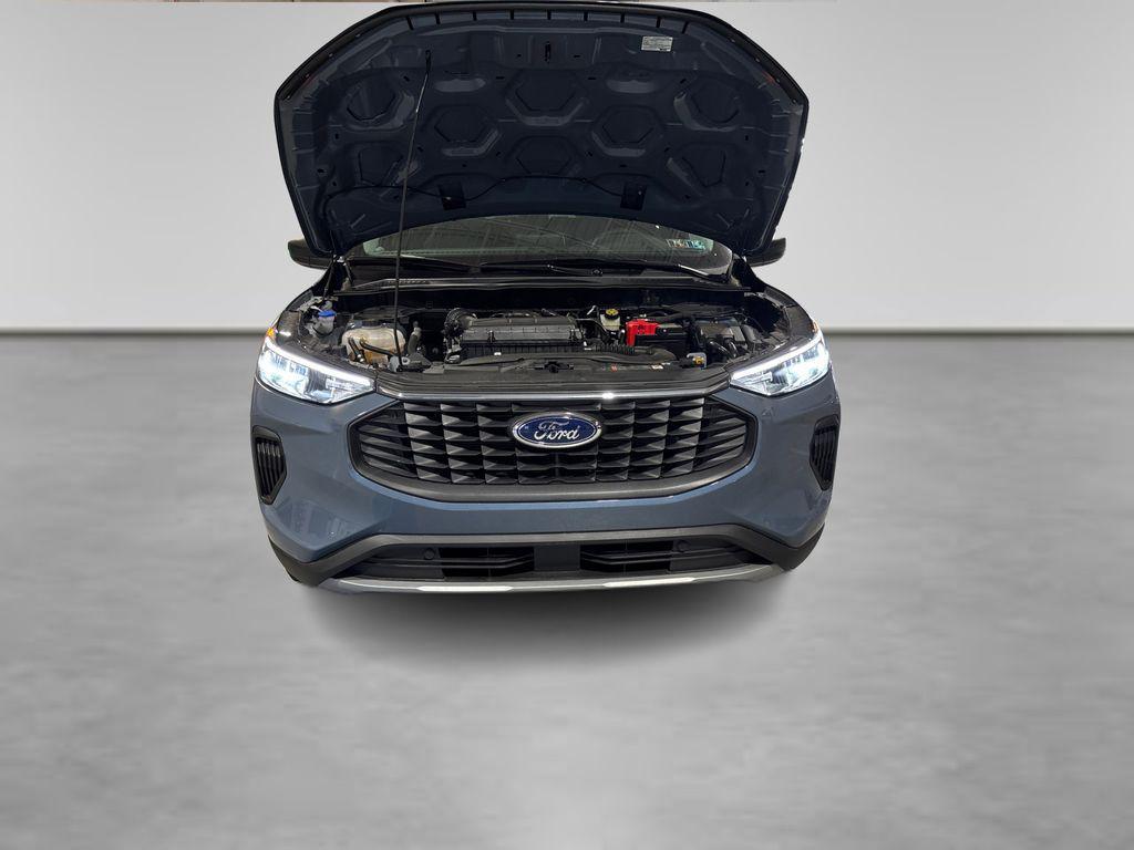 used 2025 Ford Escape car, priced at $28,000