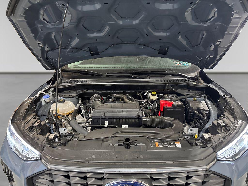 used 2025 Ford Escape car, priced at $28,000
