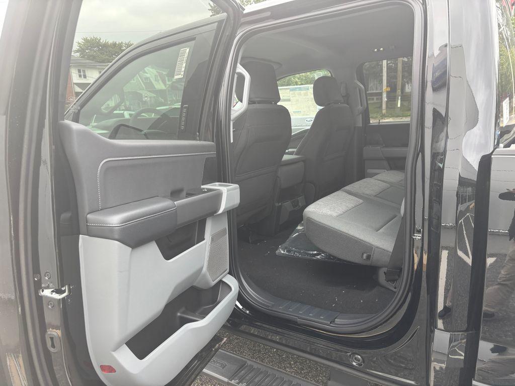new 2024 Ford F-250 car, priced at $68,504