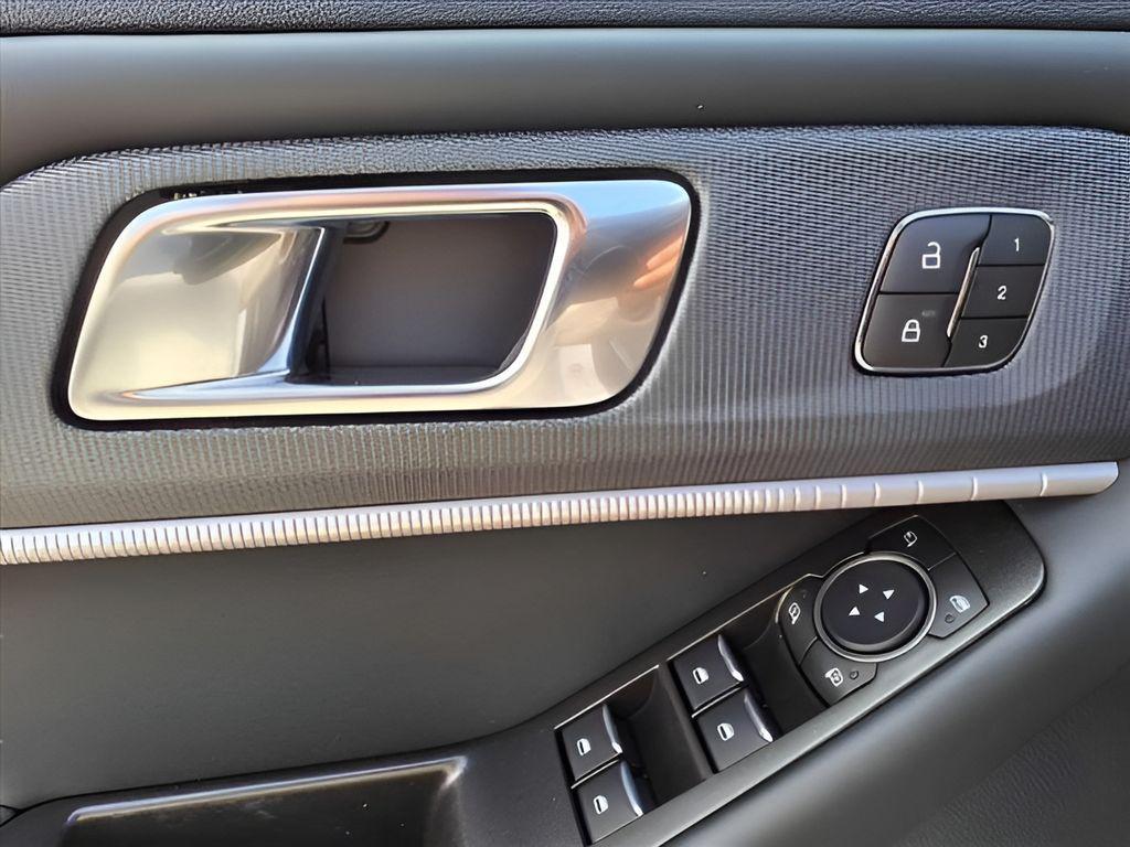 new 2025 Ford Explorer car, priced at $53,824