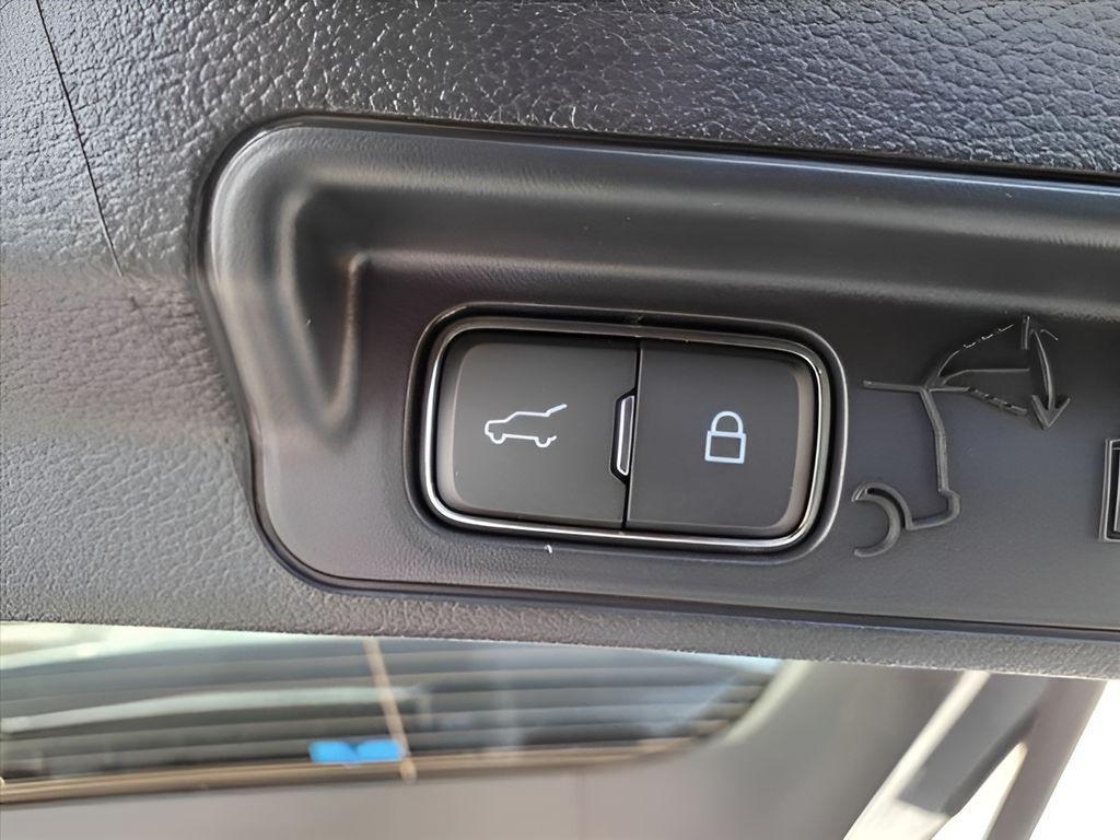 new 2025 Ford Explorer car, priced at $53,824