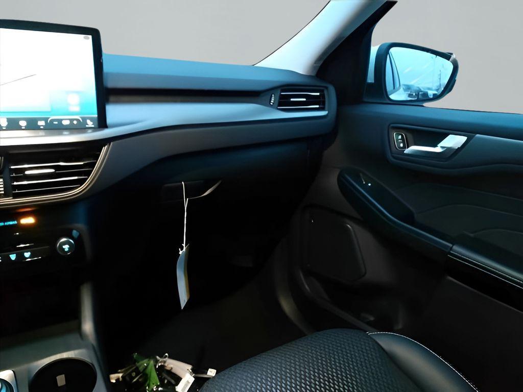 new 2024 Ford Escape PHEV car, priced at $32,990