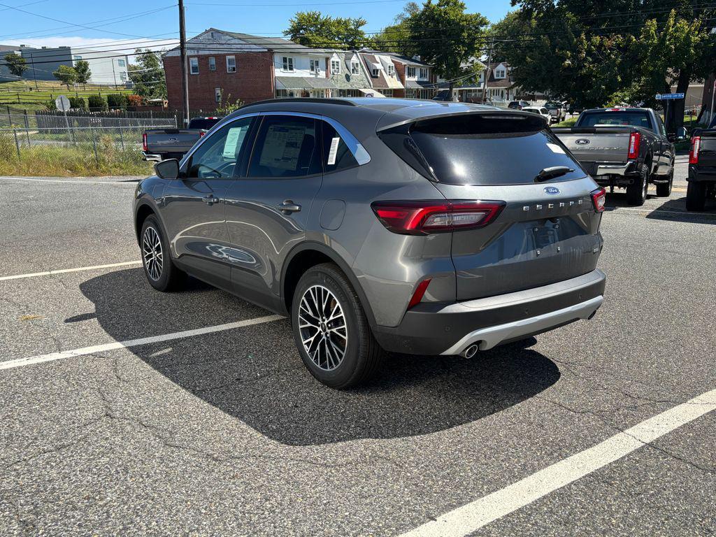 new 2024 Ford Escape PHEV car, priced at $31,995