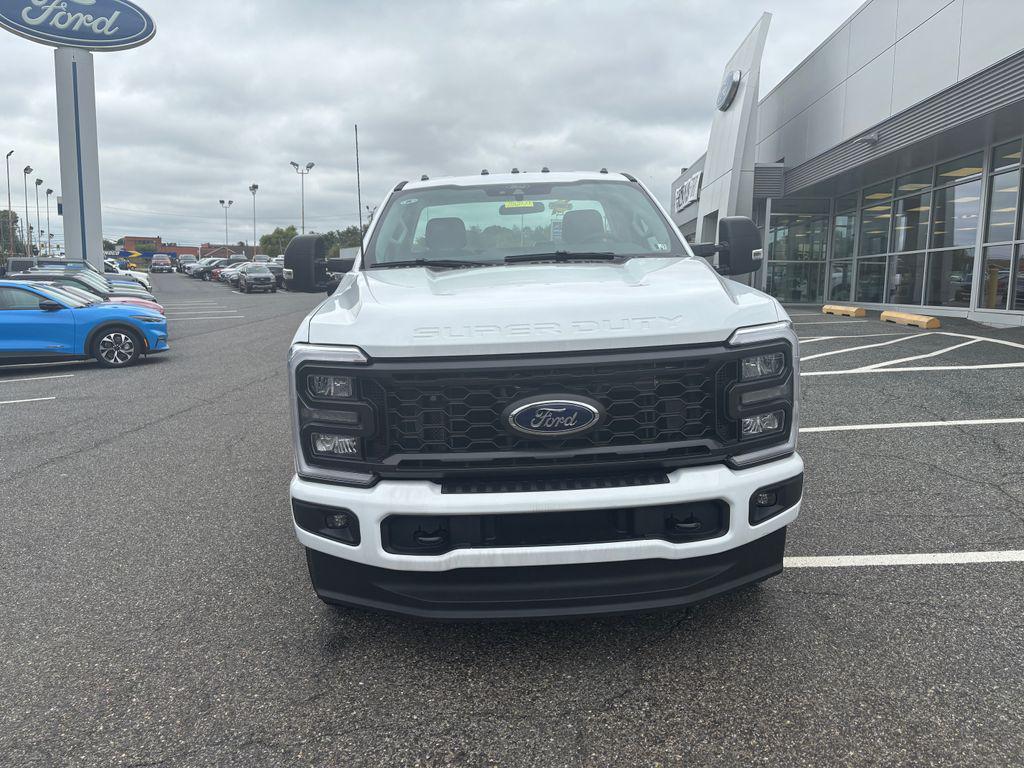 new 2024 Ford F-350 car, priced at $45,013