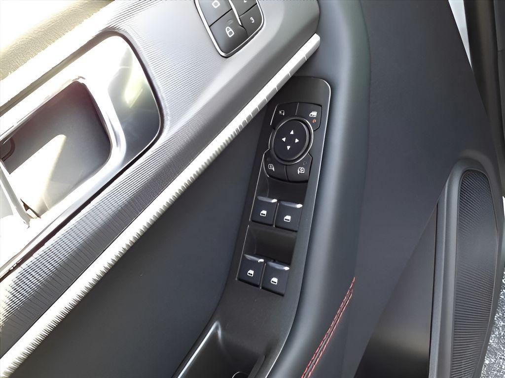 new 2025 Ford Explorer car, priced at $46,230