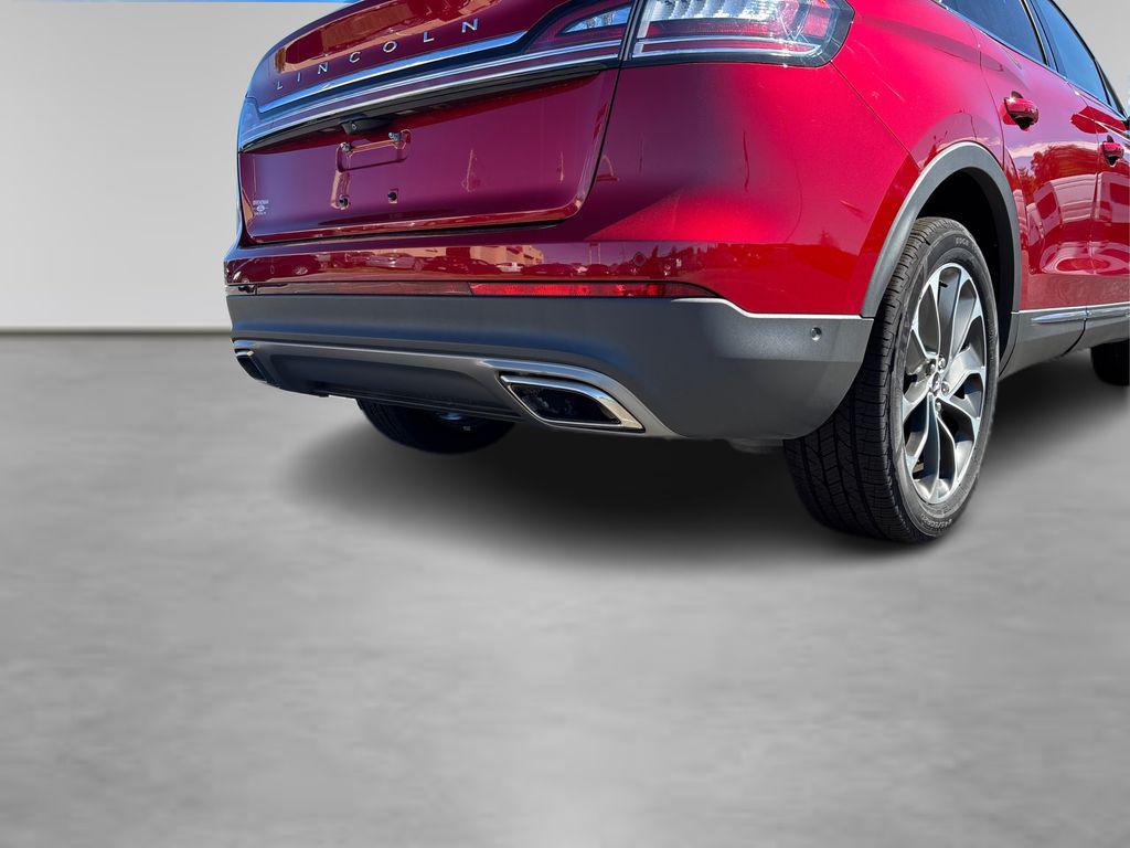 used 2021 Lincoln Nautilus car, priced at $27,500