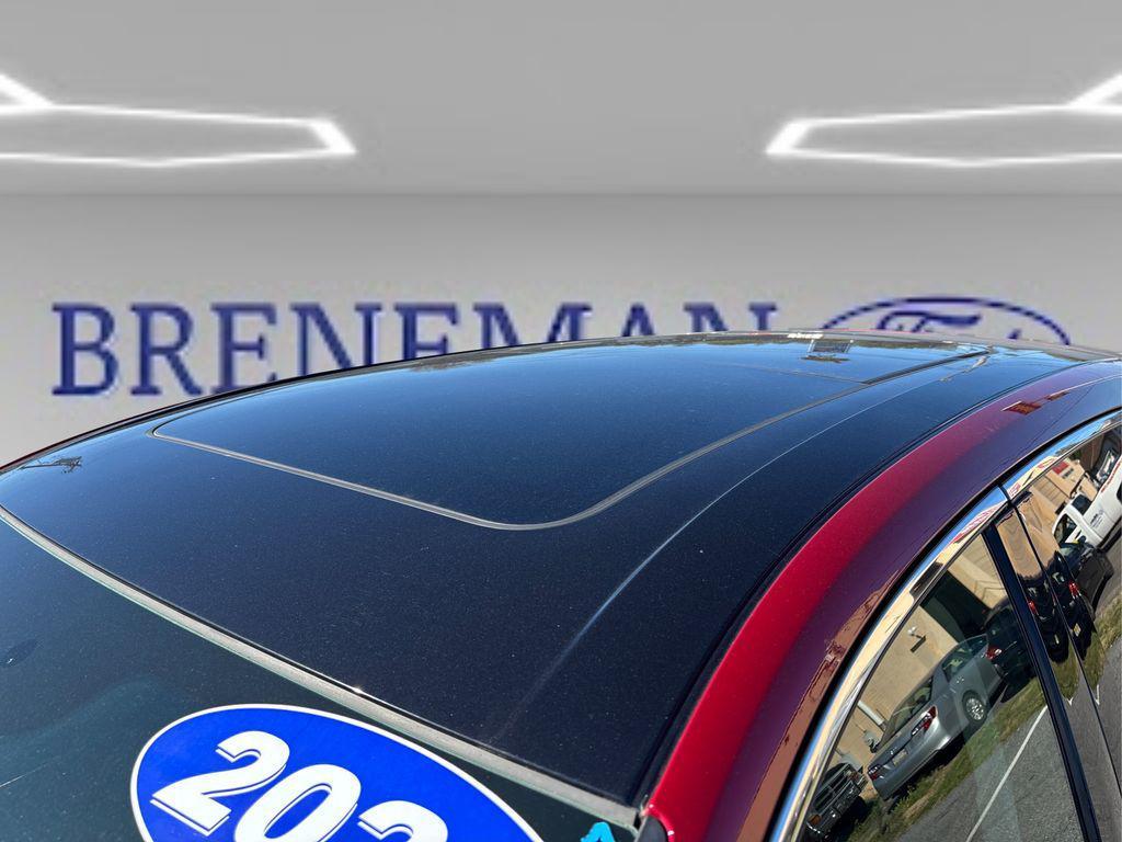 used 2021 Lincoln Nautilus car, priced at $27,500