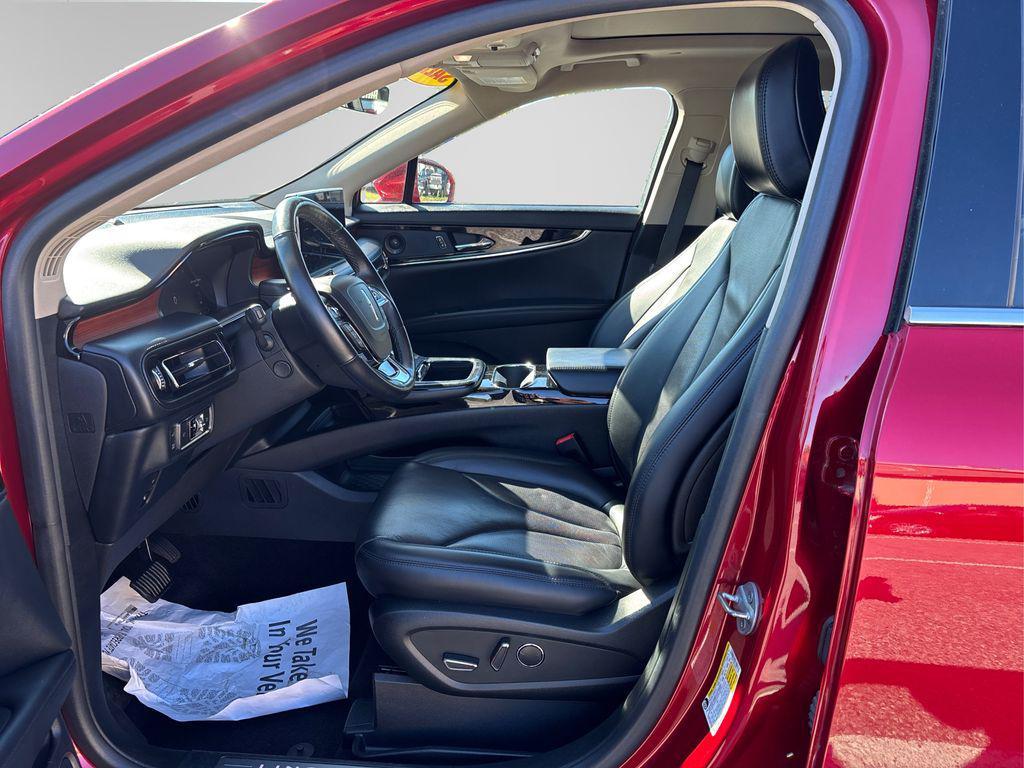 used 2021 Lincoln Nautilus car, priced at $27,500