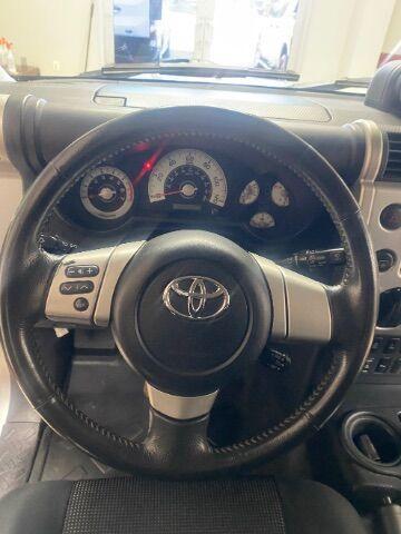used 2007 Toyota FJ Cruiser car, priced at $20,000