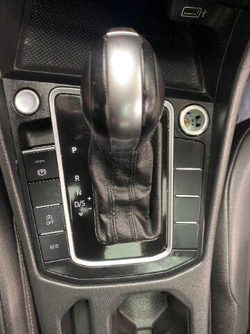 used 2019 Volkswagen Jetta car