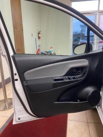 used 2015 Toyota Yaris car