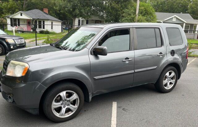 used 2012 Honda Pilot car, priced at $9,000
