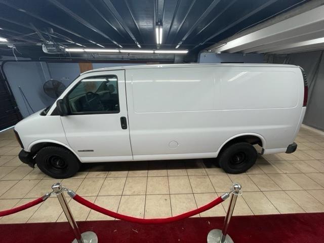 used 1997 GMC Savana 1500 car, priced at $10,000