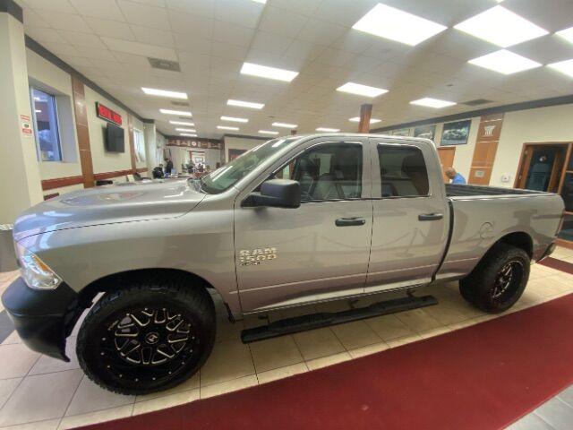 used 2019 Ram 1500 Classic car, priced at $23,300