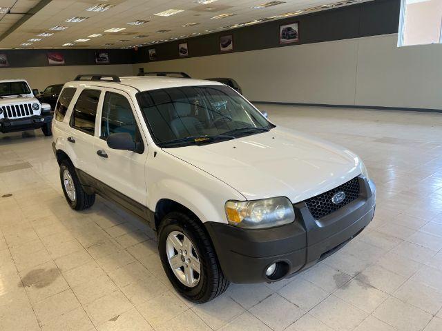 used 2007 Ford Escape Hybrid car, priced at $5,000