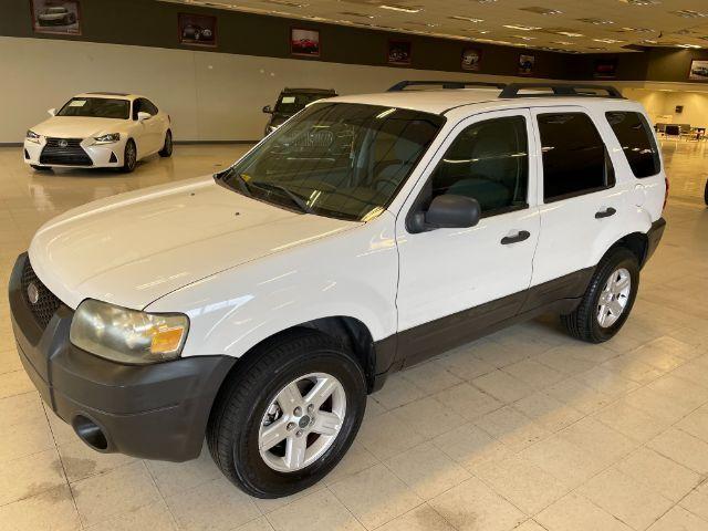 used 2007 Ford Escape Hybrid car, priced at $5,000
