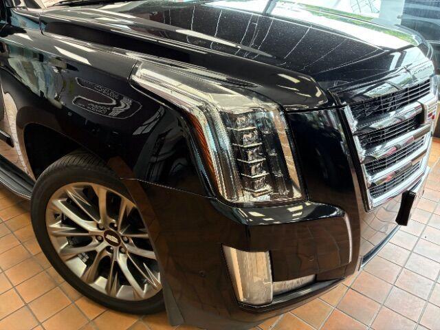 used 2020 Cadillac Escalade ESV car, priced at $31,900