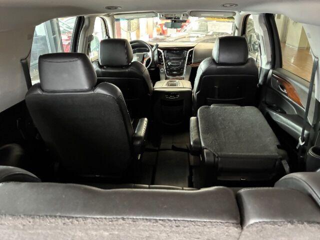 used 2020 Cadillac Escalade ESV car, priced at $31,900