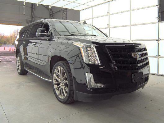 used 2020 Cadillac Escalade ESV car, priced at $32,995