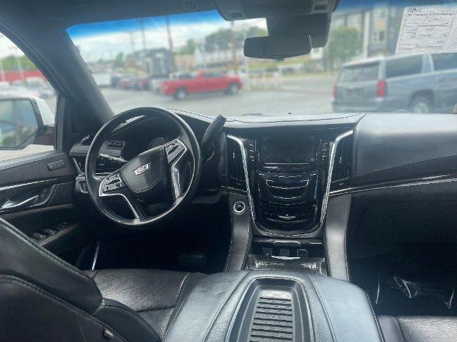 used 2018 Cadillac Escalade ESV car, priced at $36,400