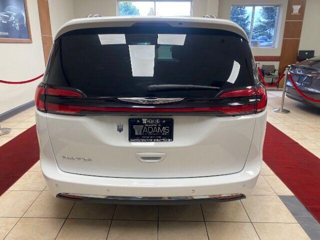 used 2021 Chrysler Pacifica car, priced at $18,500