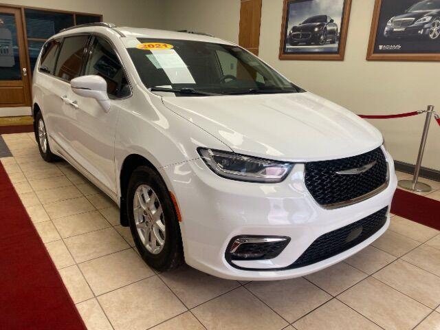 used 2021 Chrysler Pacifica car, priced at $18,500