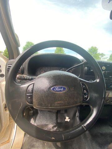 used 2005 Ford F-250 car, priced at $5,000