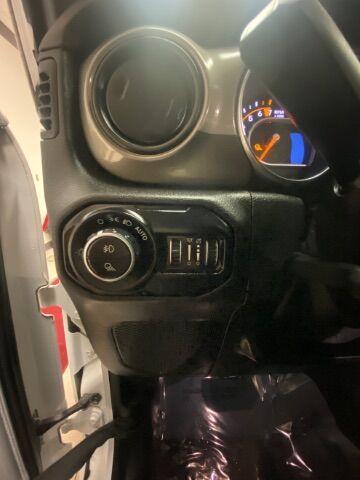 used 2021 Jeep Gladiator car, priced at $27,600