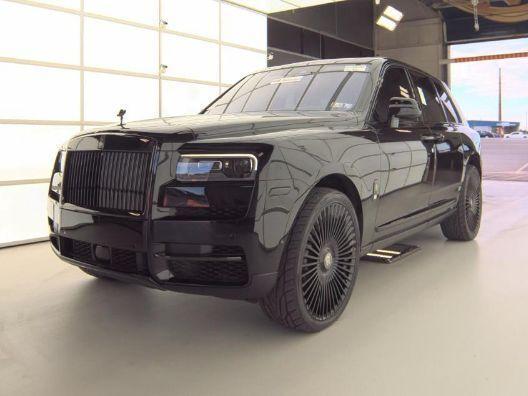 used 2021 Rolls-Royce Cullinan car, priced at $262,000