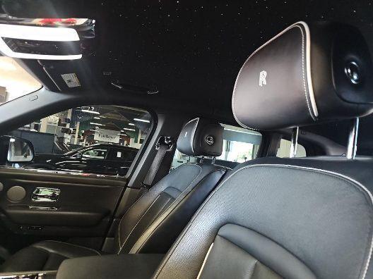 used 2021 Rolls-Royce Cullinan car, priced at $262,000