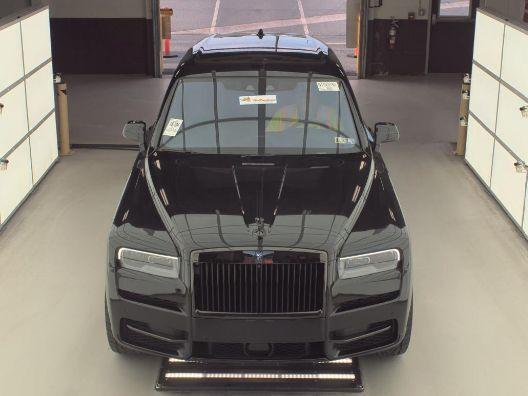 used 2021 Rolls-Royce Cullinan car, priced at $262,000