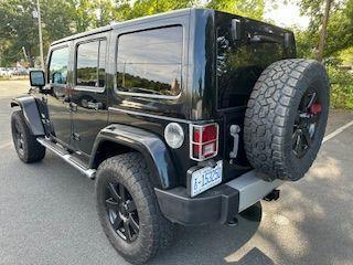 used 2013 Jeep Wrangler Unlimited car, priced at $18,100